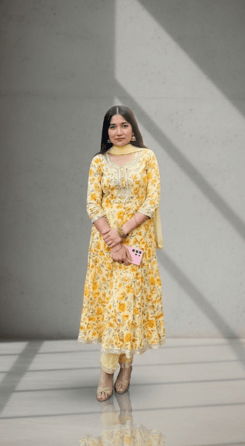 Saga Store Featured Model 1